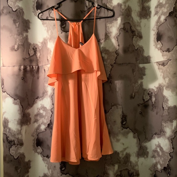 Coral flutter sleeve dress - Picture 3 of 5